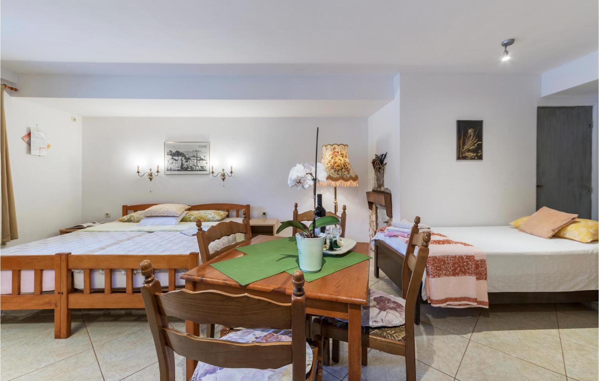 Awesome Studio In Pula With Wifi Exterior foto