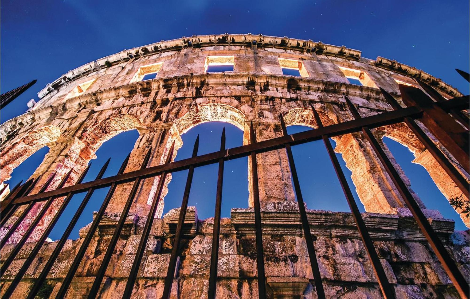 Awesome Studio In Pula With Wifi Exterior foto